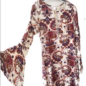 {M, Venus} boho paisley bell-sleeve keyhole dress